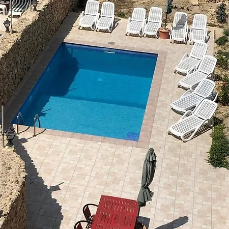 Ta' Lorenzo Farmhouse